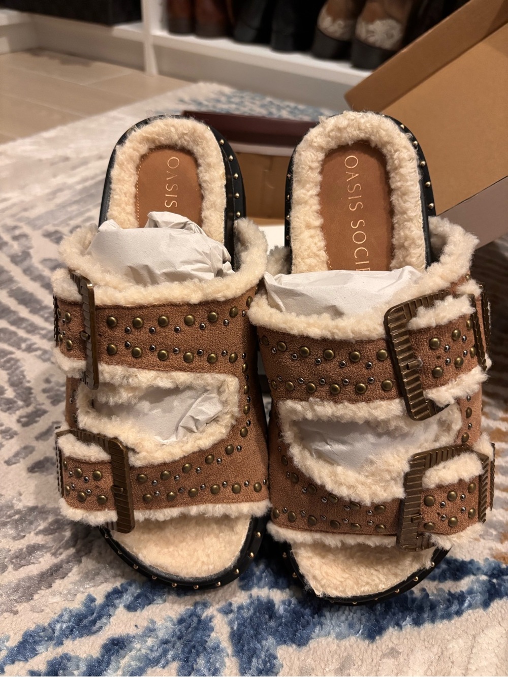 NIB Oasis Society Gaylen Sandal size 8.5